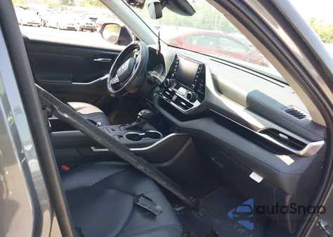 2022 Toyota Highlander Xle from USA, damaged, VIN 5TDGZRBH6NS573548